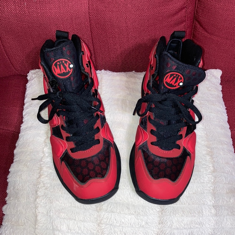 NIKE AIR MAX SQ UPTEMPO ZM SNEAKERS